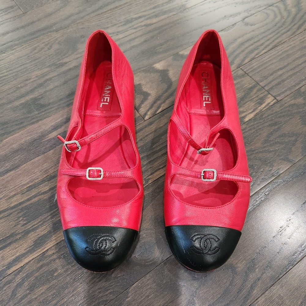 Chanel Sz40 Red & Black Ballet Flats